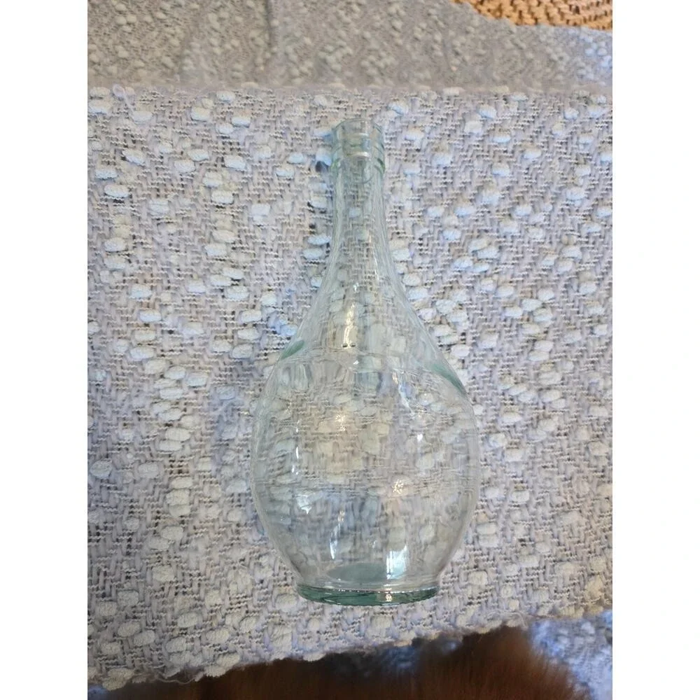 Vintage Clear Glass Bottle Vase 750 ml Embossed Decorative Carafe‎ E2